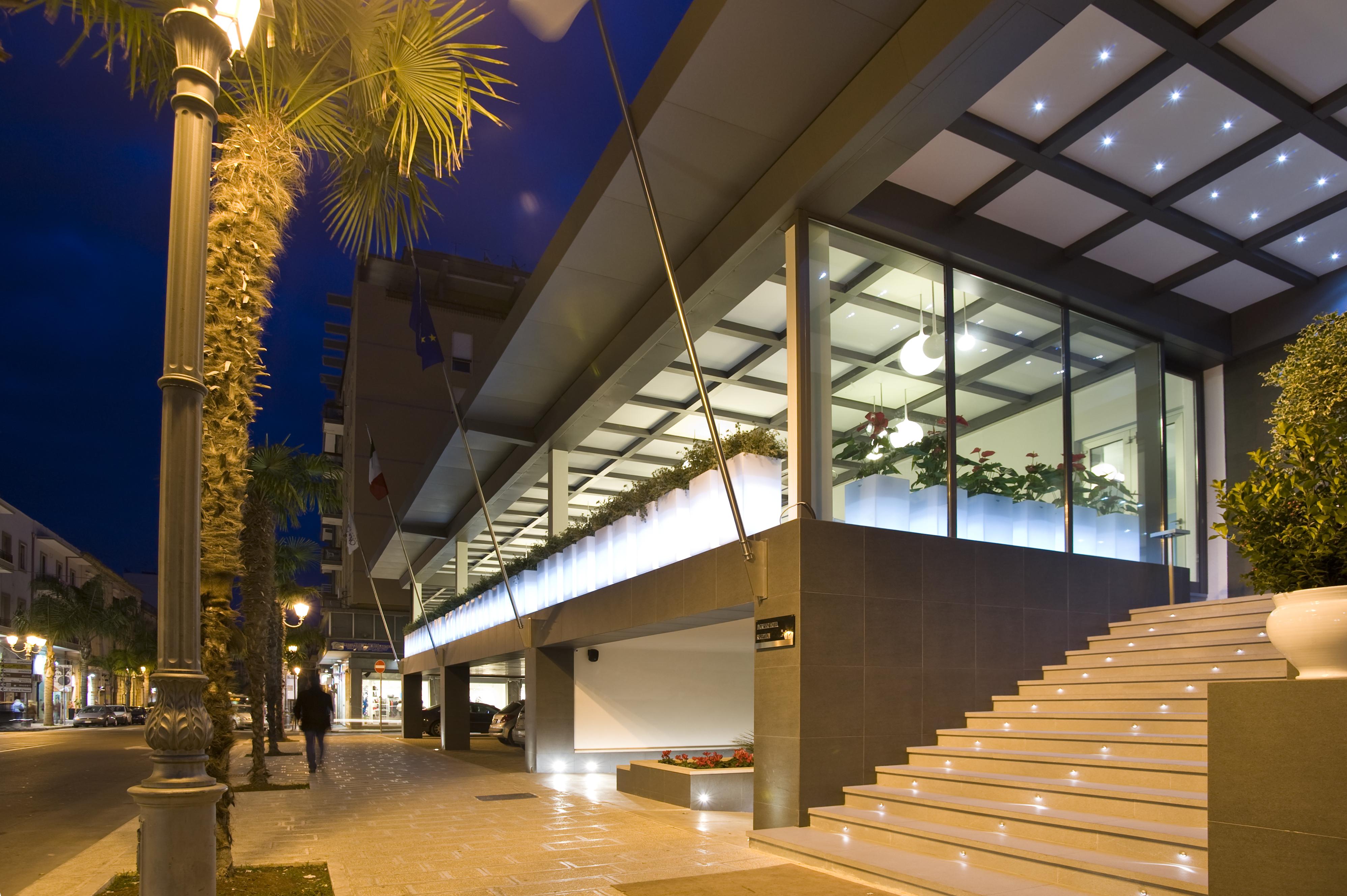 Palazzo Virgilio Hotel Brindisi Exterior photo